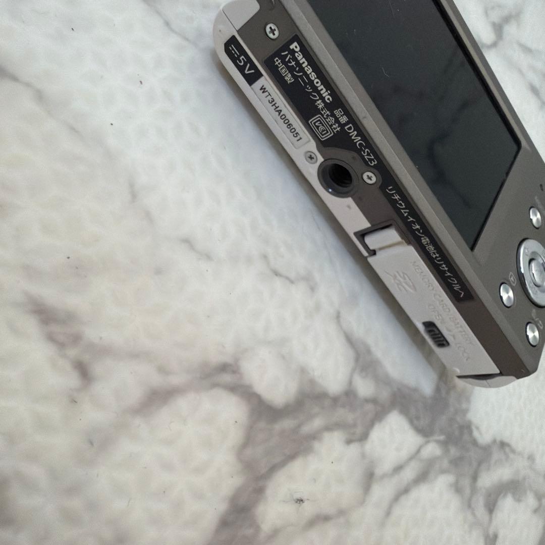 ひ*7様 Panasonic LUMIX DMC-SZ3 ホワイトコンパクトデジ