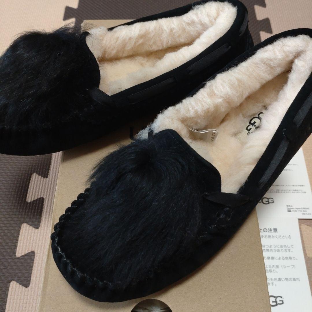 ★新品★ UGG モカシン ポンポン ブラック 黒 サイズ6 23cm