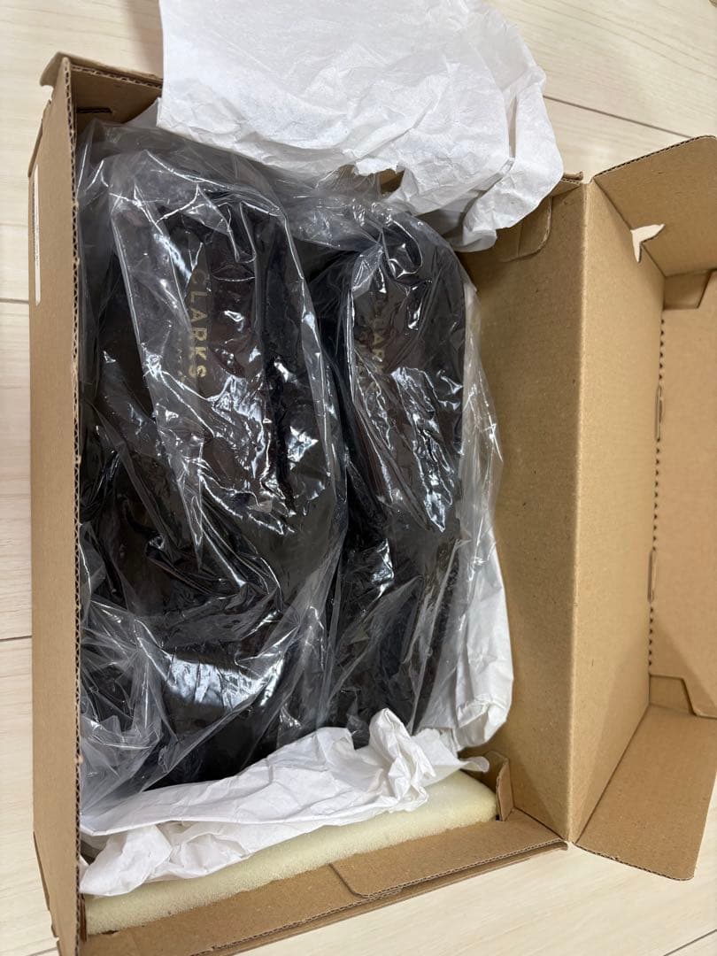 【着用2回のみ】クラークス　ワラビー　黒　UK6