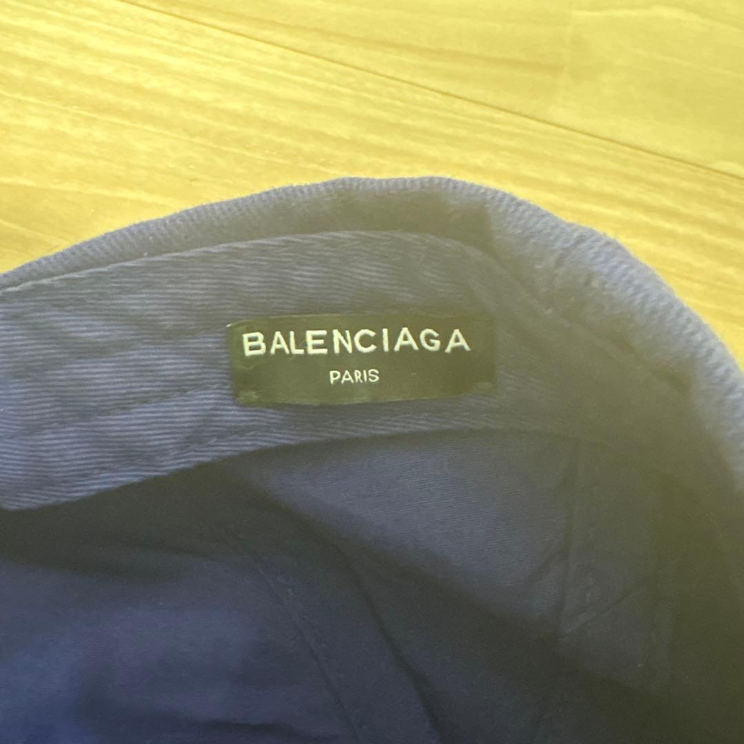 バレンシアガ　キャンペーン　キャップ　ネイビー