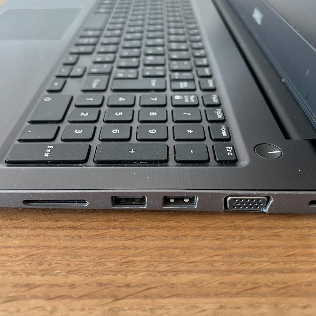 DELL Vostro 5568 i3-6006U 訳あり