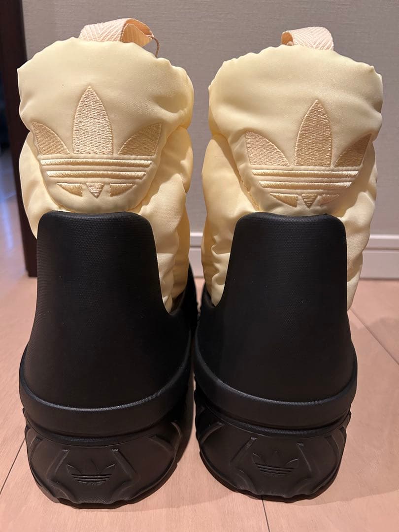 ソラ adidas originals ブーツ イエロー ブラック