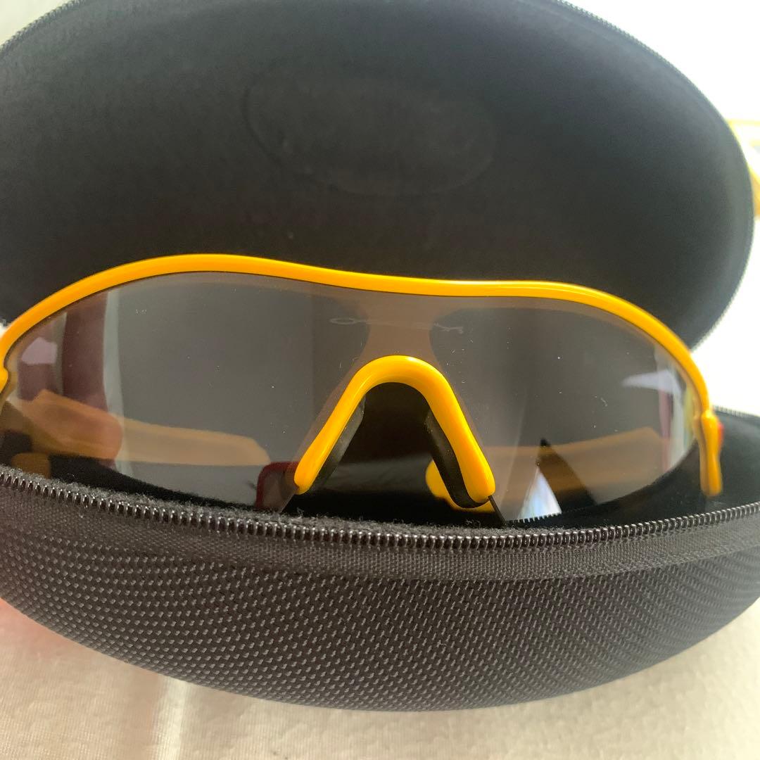 （値引き不可）阪神タイガース　サングラス　オークリー　鳥谷敬　モデル　サイン