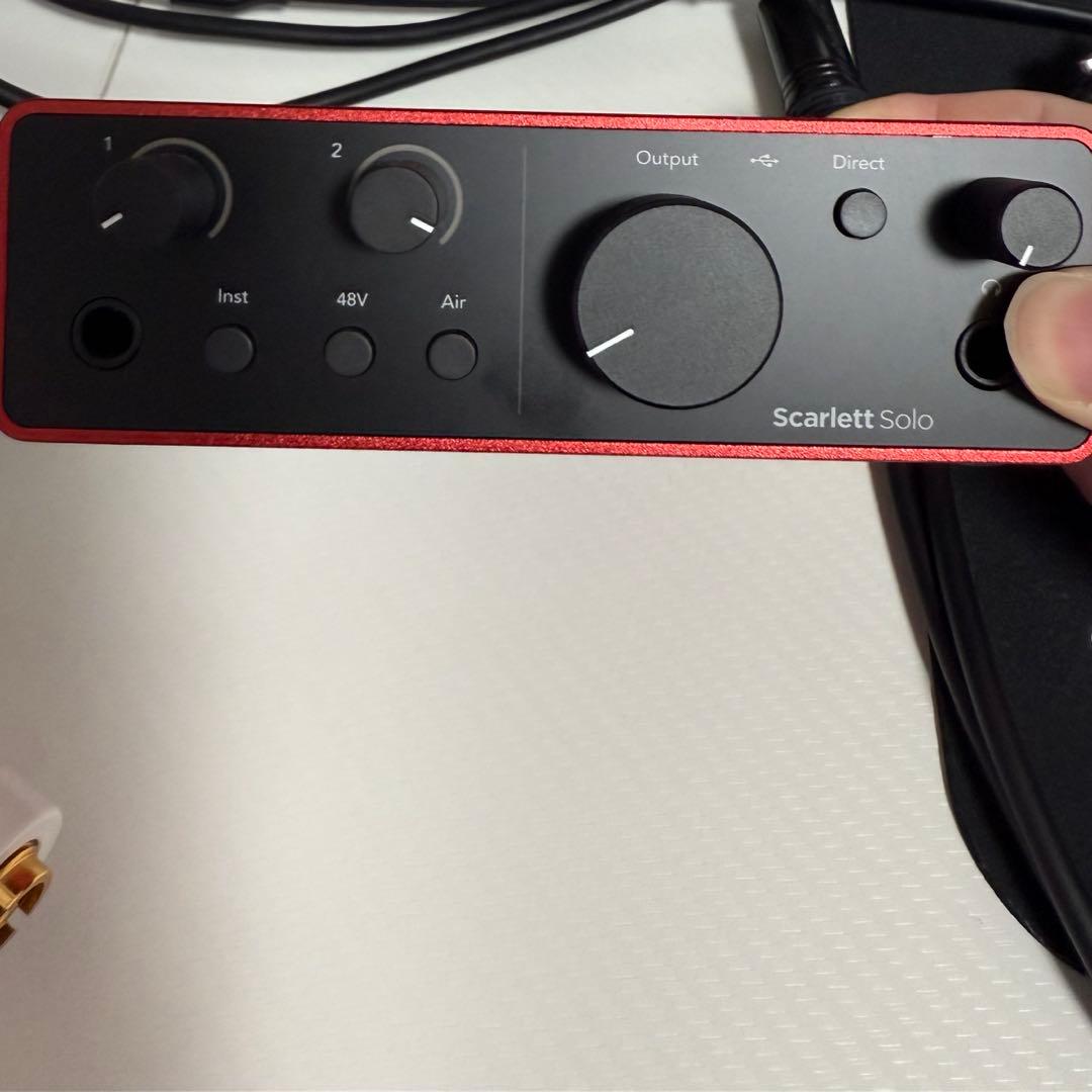 Focusrite Scarlett Solo 第4世代 XLRケーブル付き