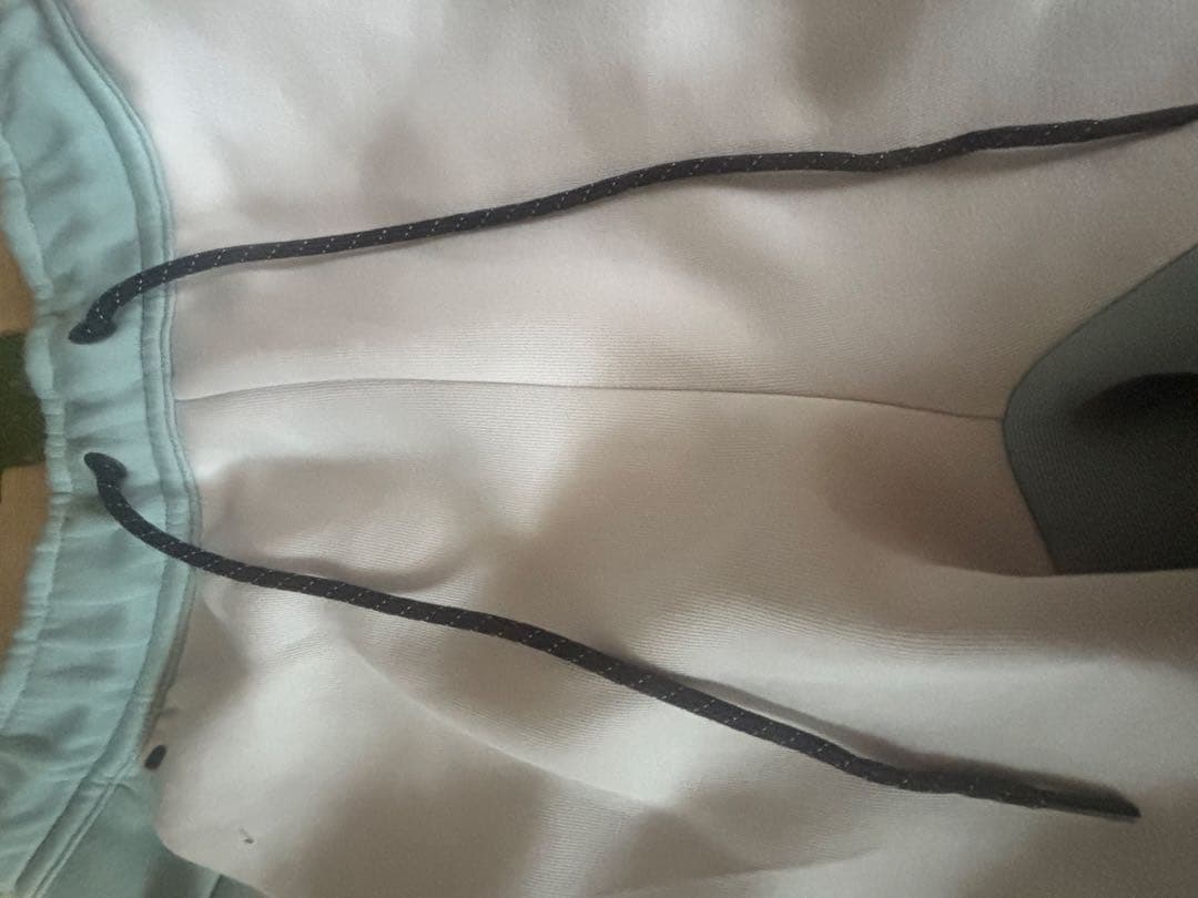 nikeテックフリース