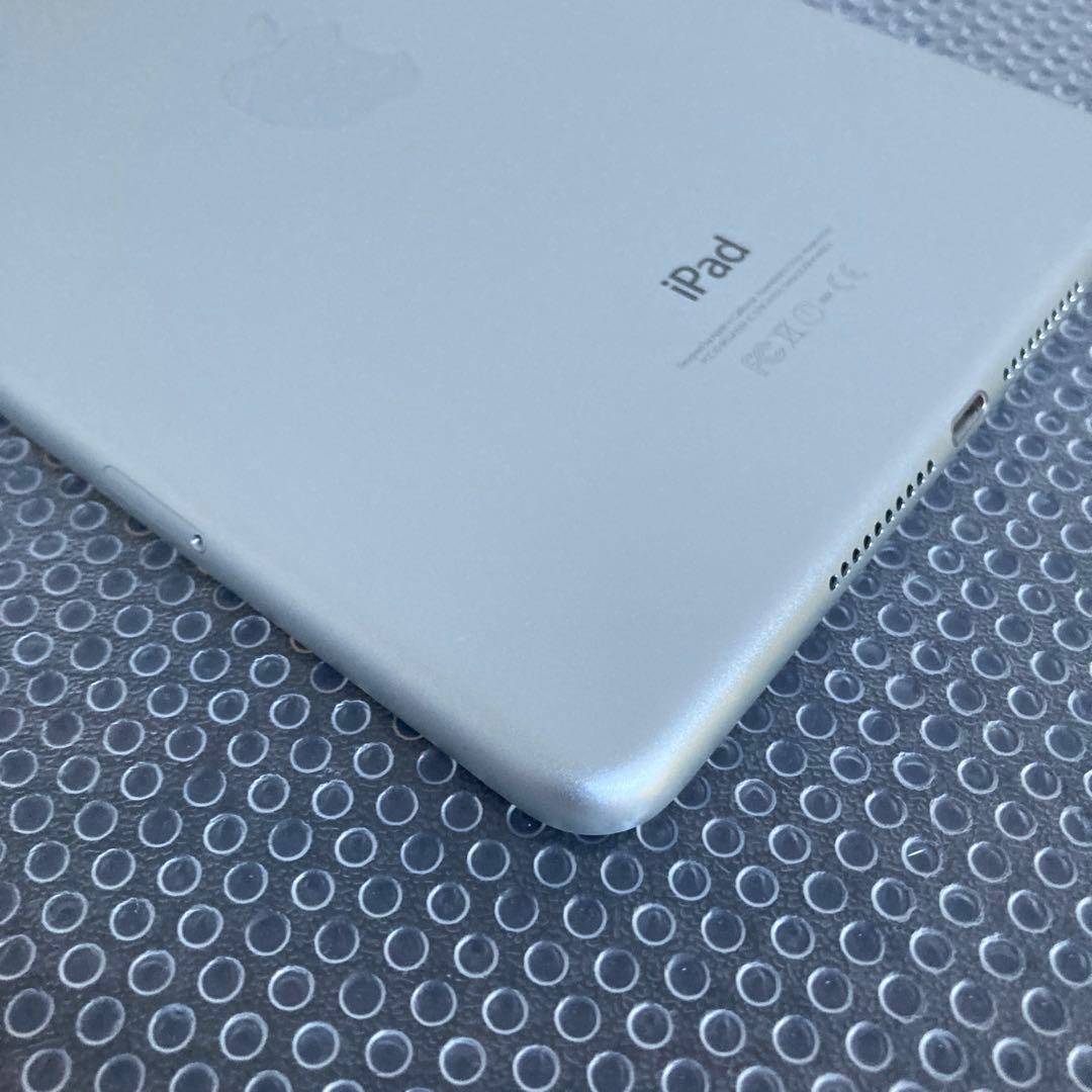 3996 極美品新品級☆電池良好☆iPad mini4 32GB SIMフリー☆