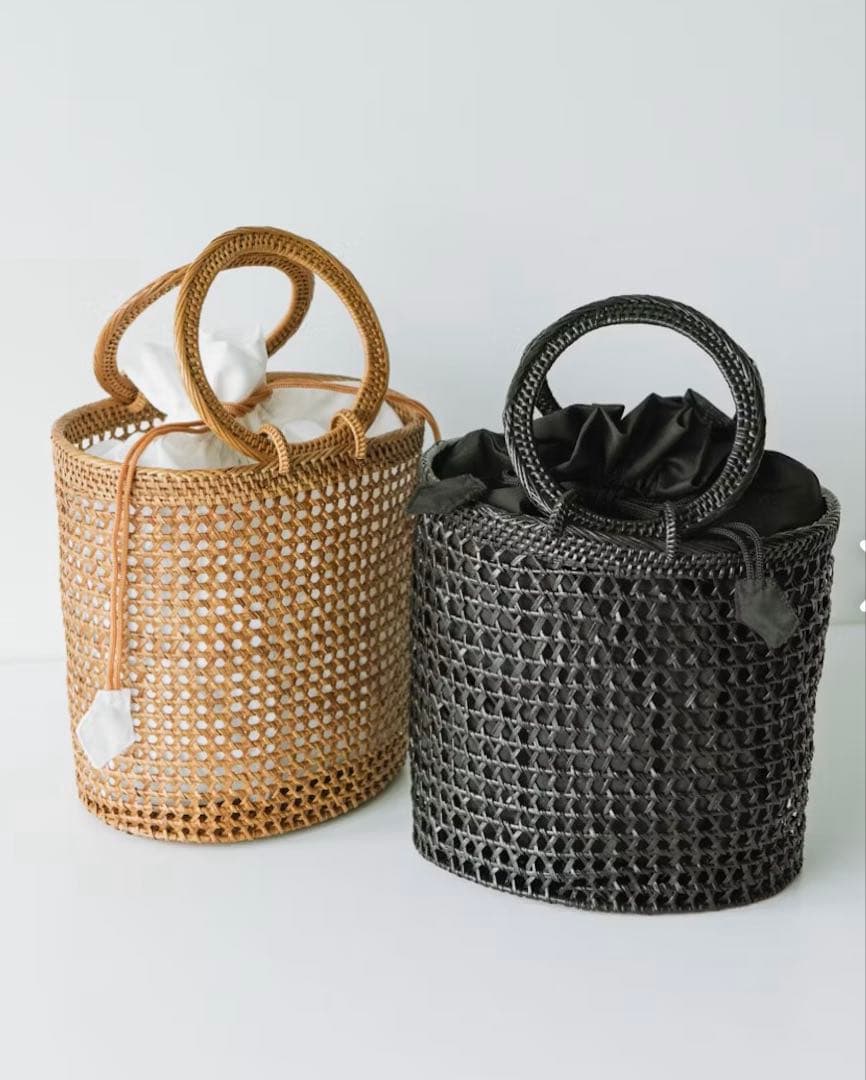 北欧、暮らしの道具店掲載hinthint / アタ素材の透かし編みカゴバッグ新品