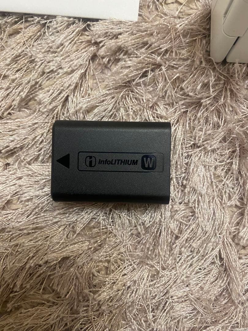 Sony ZV-E10 ホワイト　ミラーレス一眼カメラ