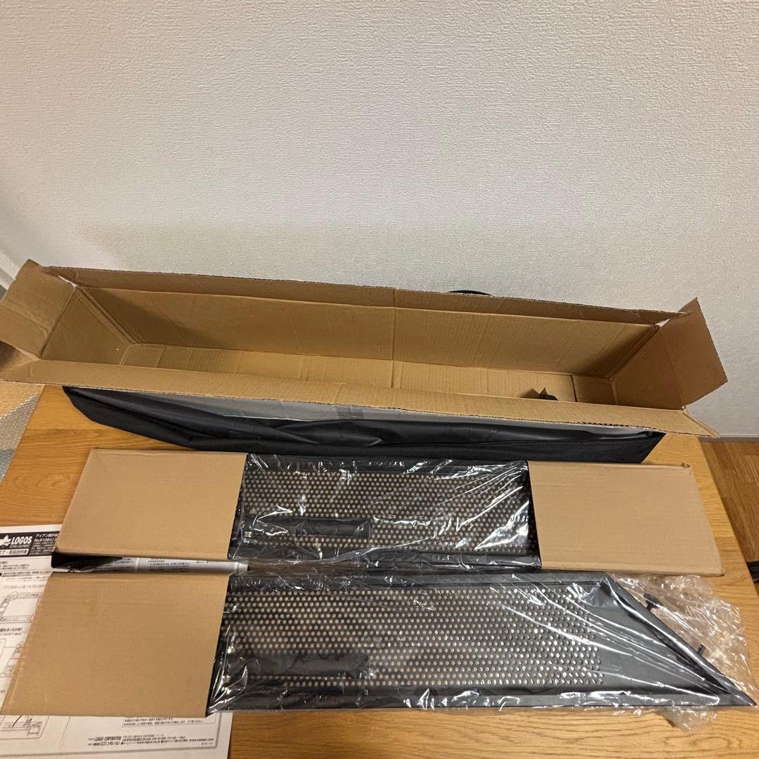 未使用　ほぼ新品　ロゴス(LOGOS) アイアン囲炉裏テーブル