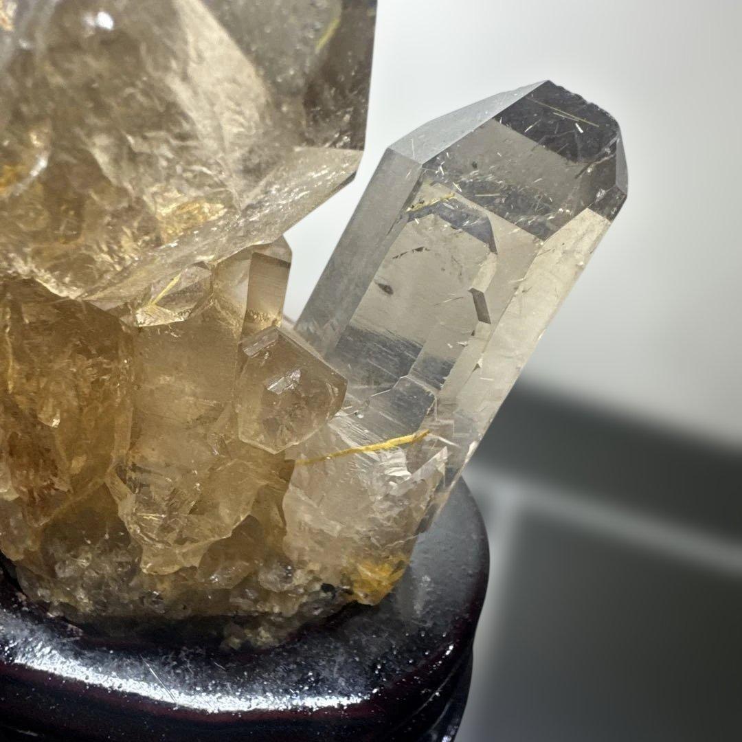 【極上品】希少　ゴールドルチルクォーツ クラスター 光台座付