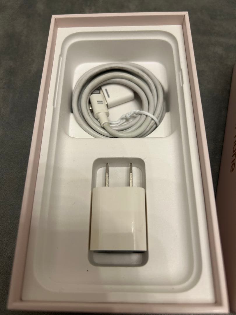 Apple iPhone 8 ゴールド 本体 箱、付属品有