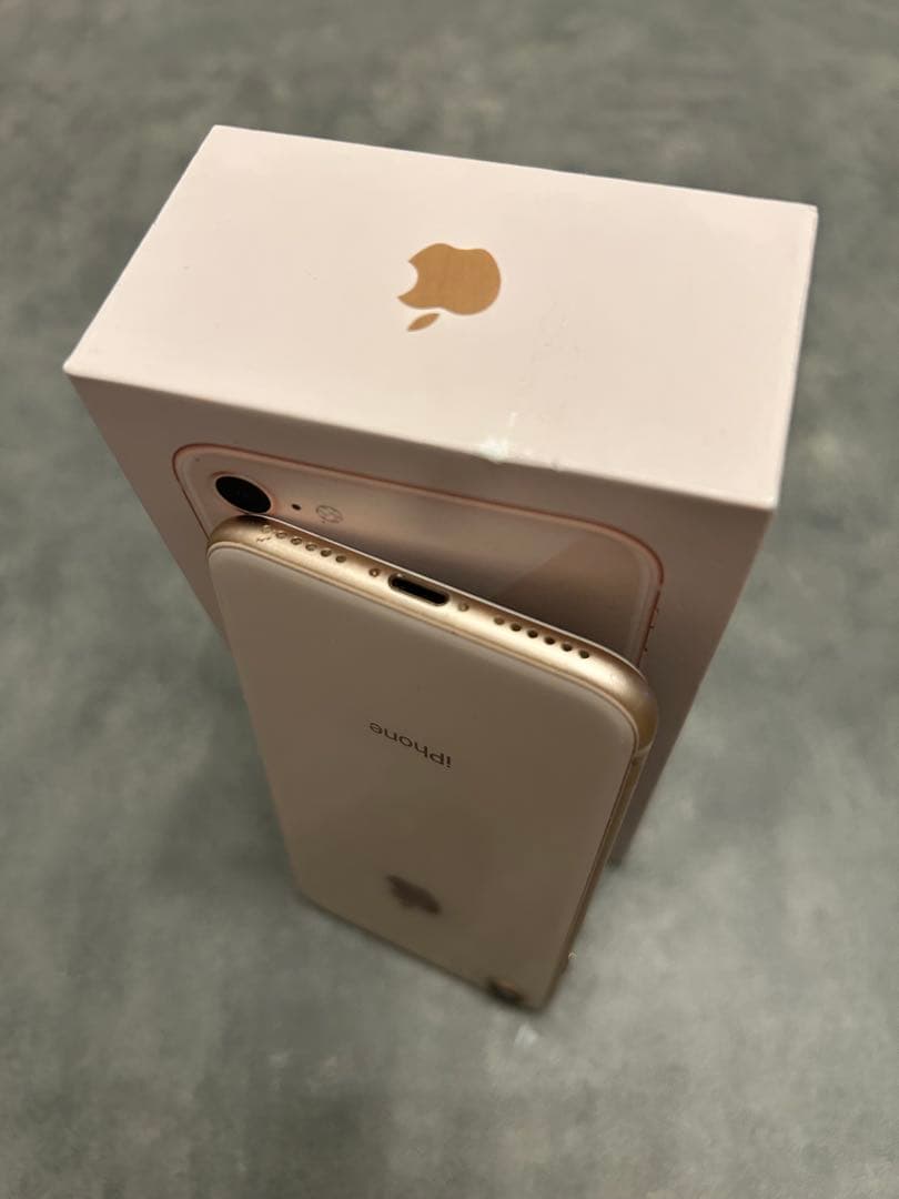Apple iPhone 8 ゴールド 本体 箱、付属品有