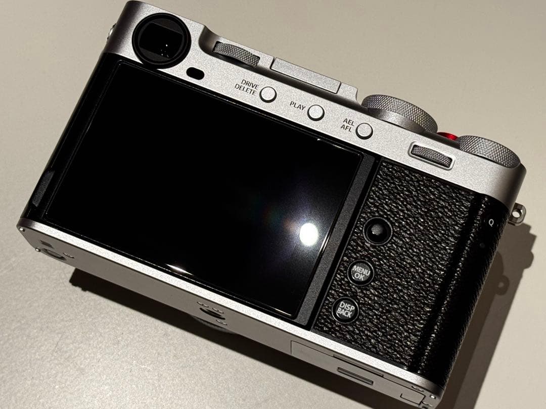 FUJIFILM X-E5 レンズキット シャッター260回