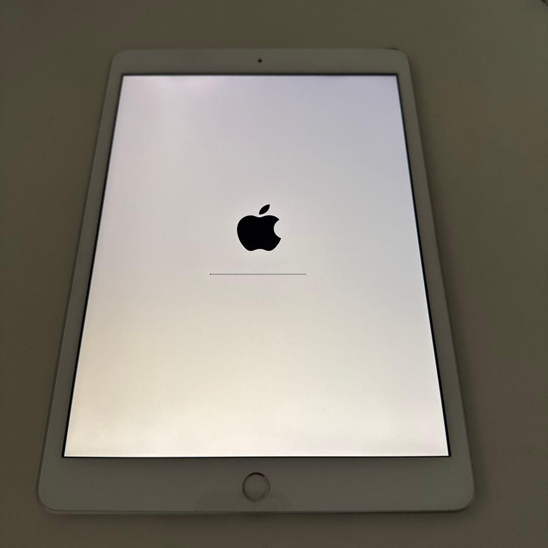 iPad第8世代Wi-Fi+セルラー 32GB【ジャンク品】