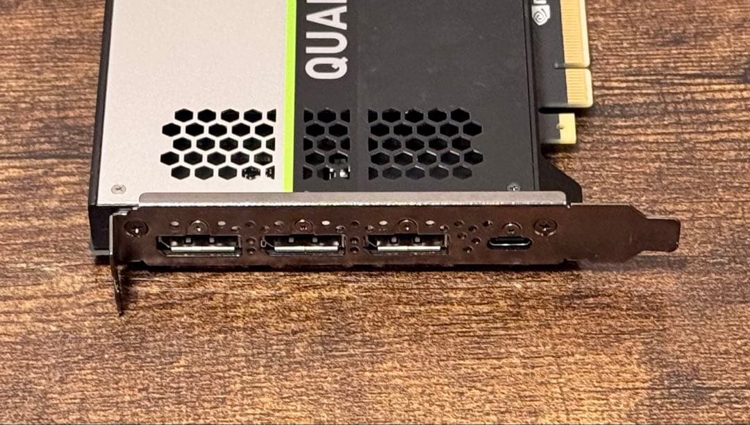 NVIDIA RTX 4000 グラフィックカード