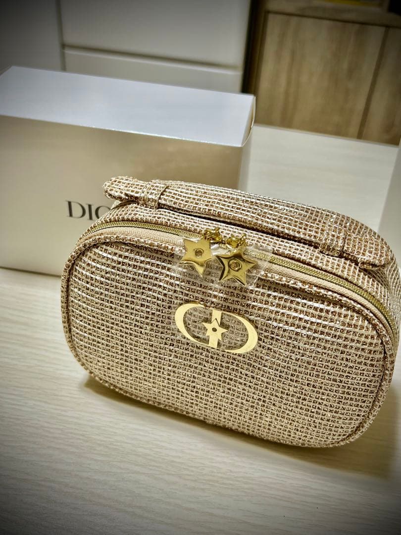 Dior ディオールホリデー2025ノベルティ未使用ジュエリーケース＋ポーチ