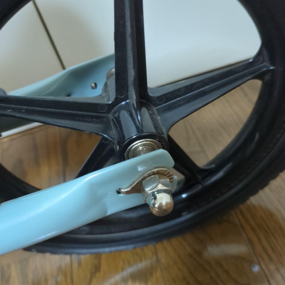 ストライダー　2023年限定色アイスブルー