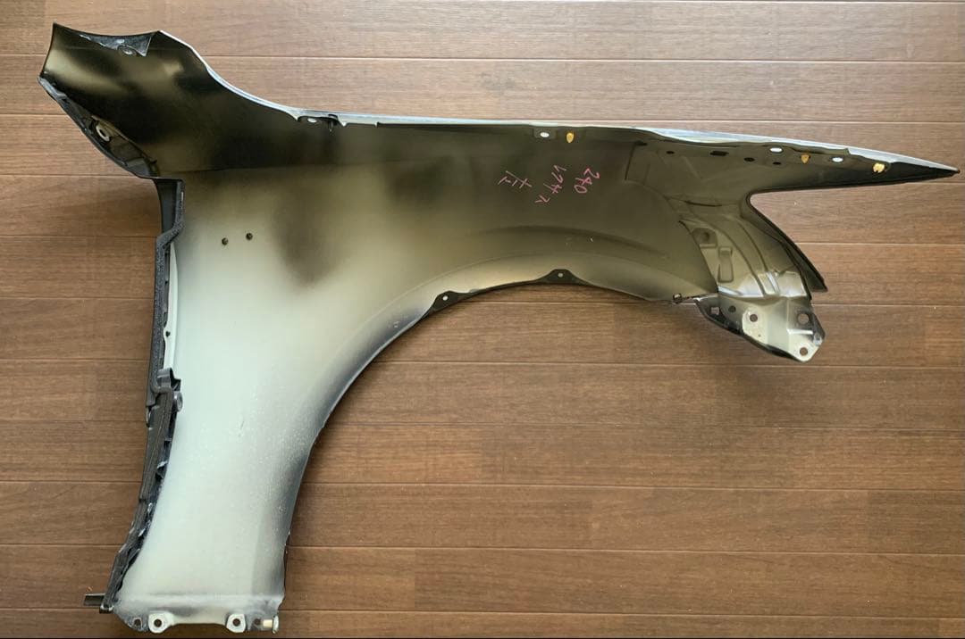 レクサス IS300H Fスポーツ 左フェンダー