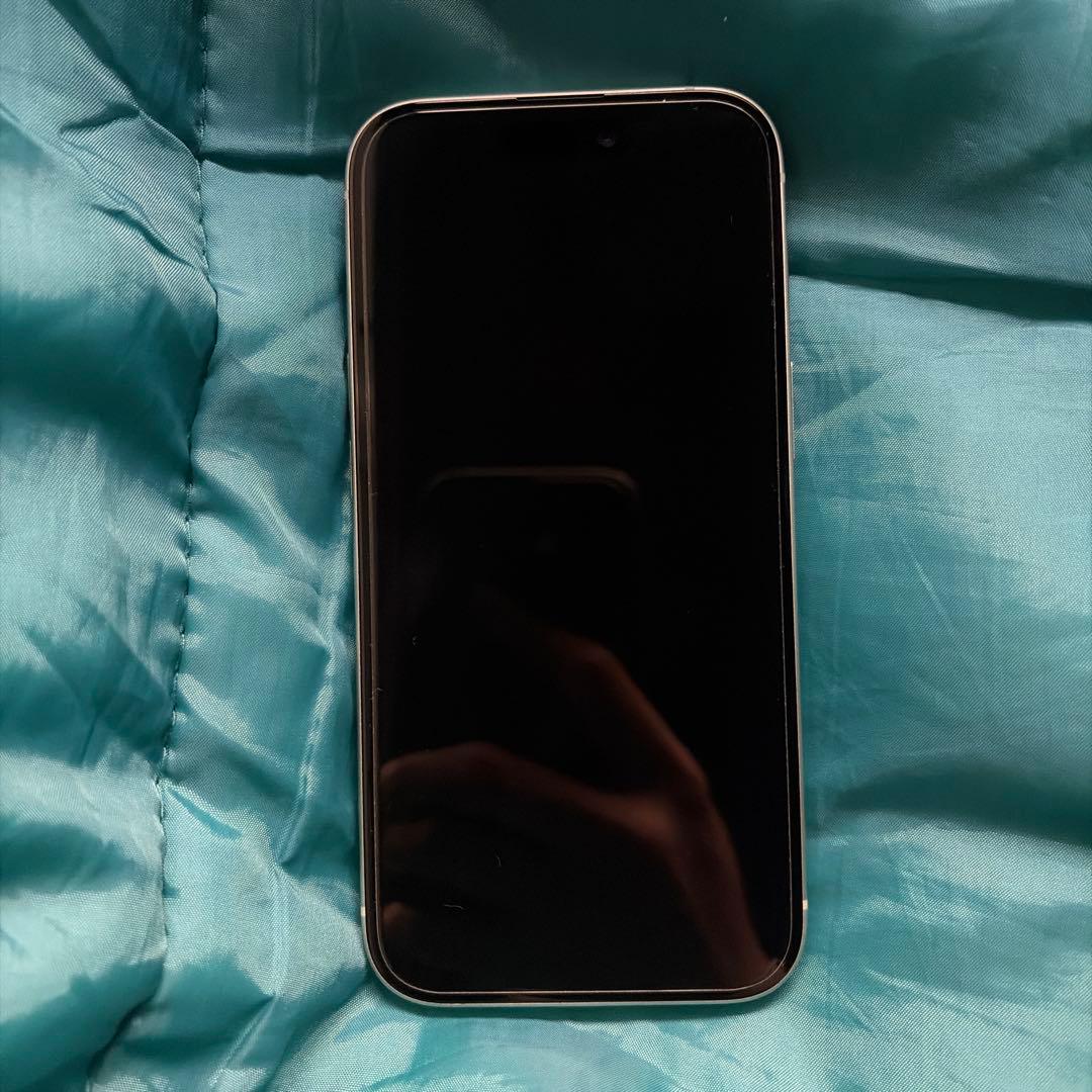 iPhone 15グリーン 本体128GB SIMフリー