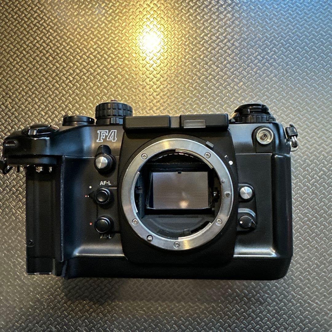 Nikon F4 ボディ 液晶漏れあり 美品 おまけ付　junk