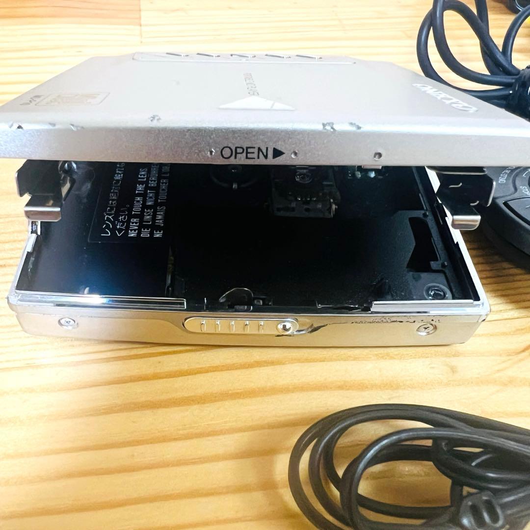 希少　入手困難　ONKYO ポータブルミニディスクプレーヤー MD-P10