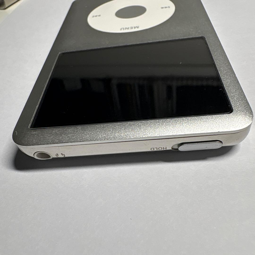 箱付き Apple iPod Classic 80GB シルバー