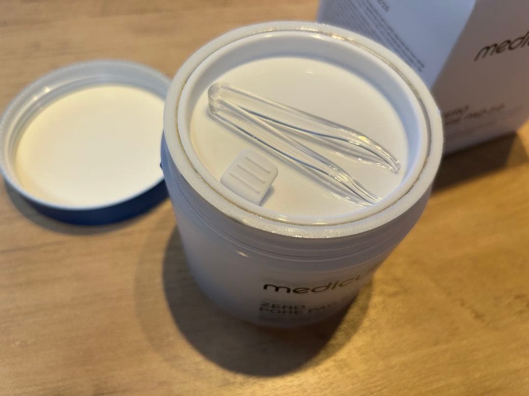 メディキューブ AGE-R 美顔器　＆　毛穴ゼロパッド