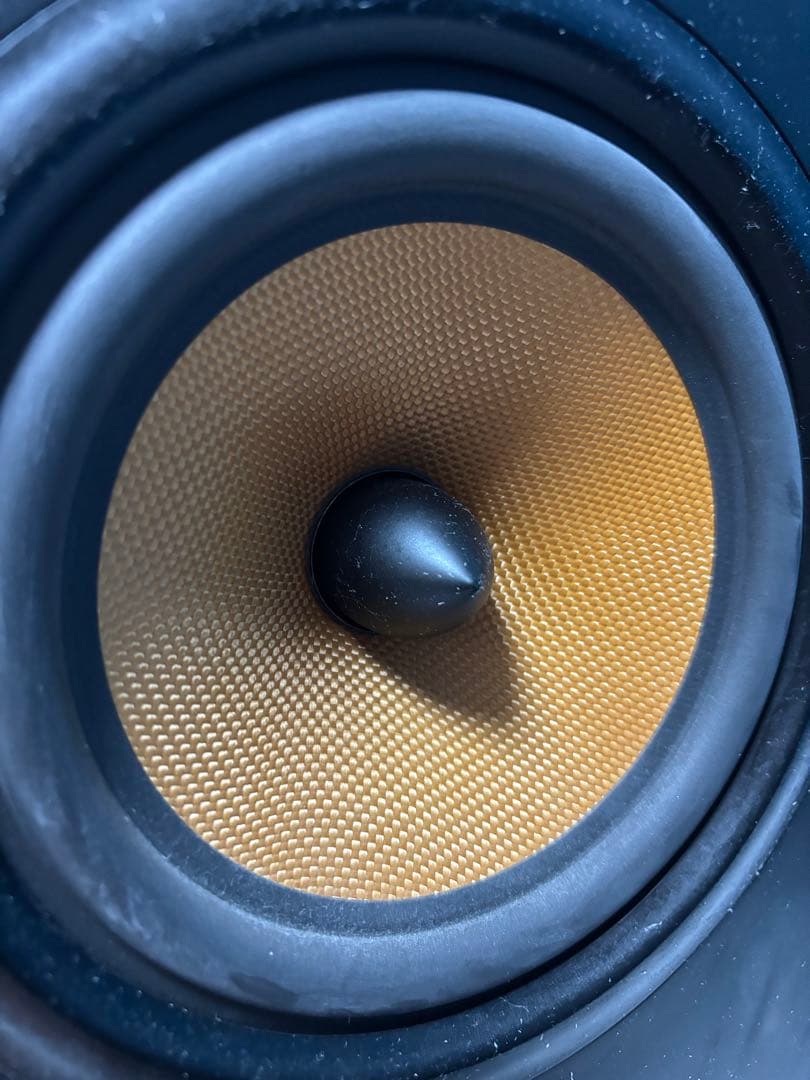 スピーカー・ウーファー B&W 685