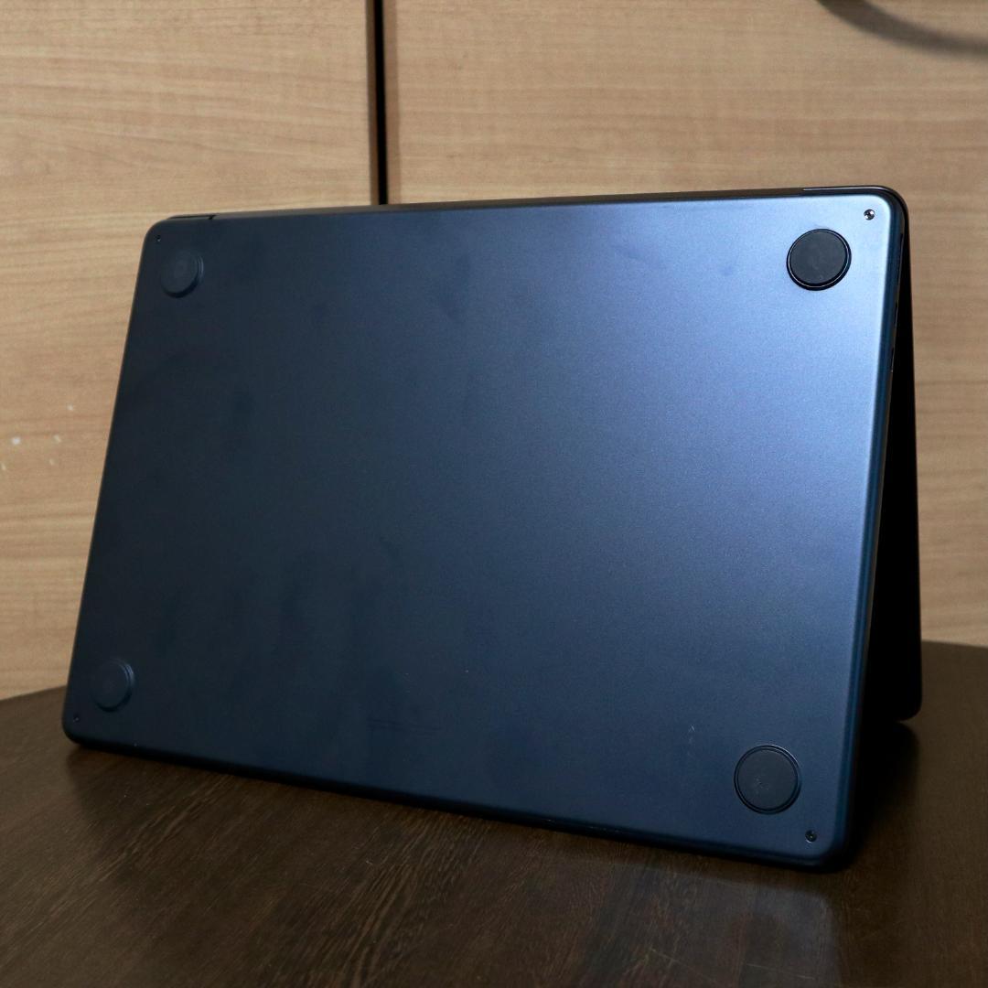 ★M2 MacBook Air 13.6 （M2 8コア/8GB/256GB）★