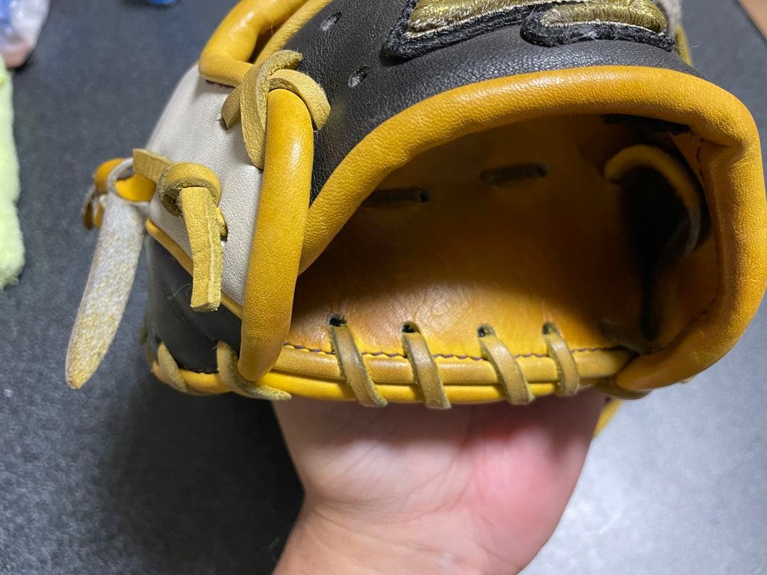 軟式外野用グローブ　オンクラウドナイン