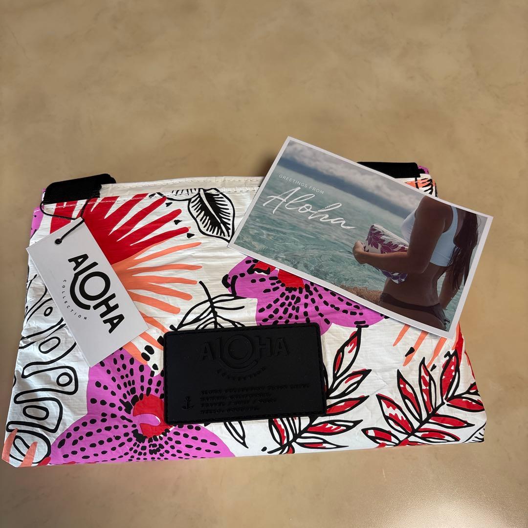 新品未使用アロハコレクショントートバッグ(大)ファスナー外1つ内側2つ 軽い