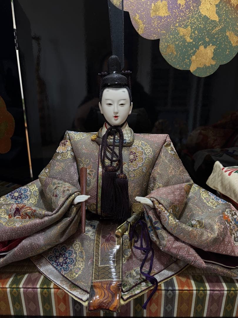 伝統的なひな人形セット