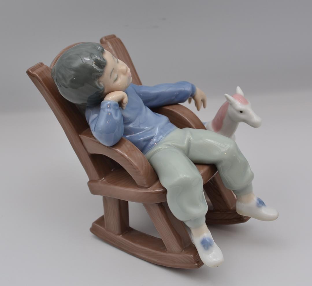 お昼寝／疲れちゃった　★リヤドロ　２体セット　スペイン　ポーセリン　光沢仕上げ