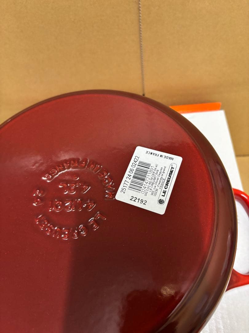 ルクルーゼ　シグニチャー ココット・ロンド 24cm チェリーレッド