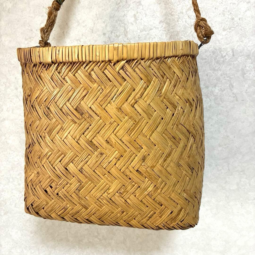 岩手県鳥越地方背負いかご 収穫用 山菜 キノコ　ひも付き 市場かご