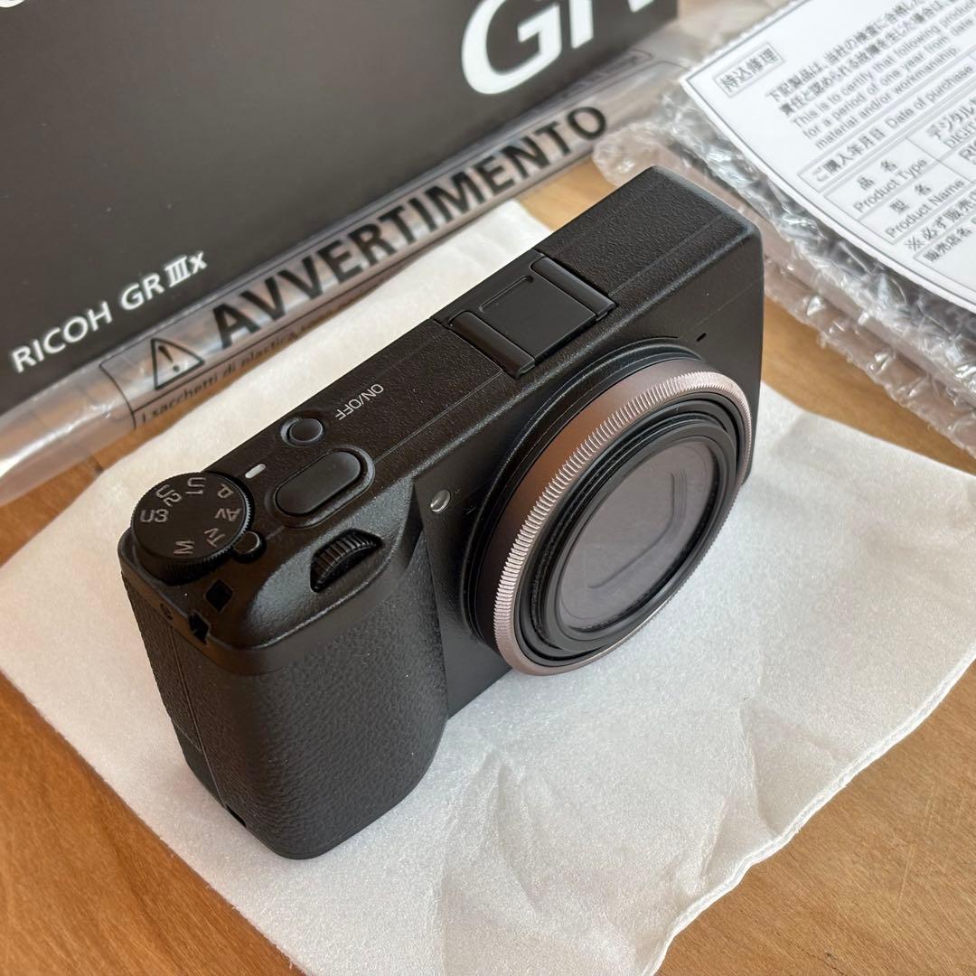 【極美品】 RICOH GRIIIx 【2025年11月分　付属品多数】