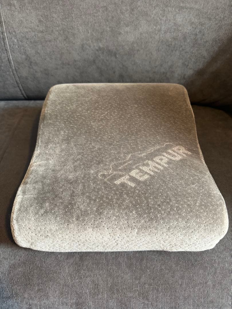 【美品】テンピュール　トラベルピロー 携帯枕