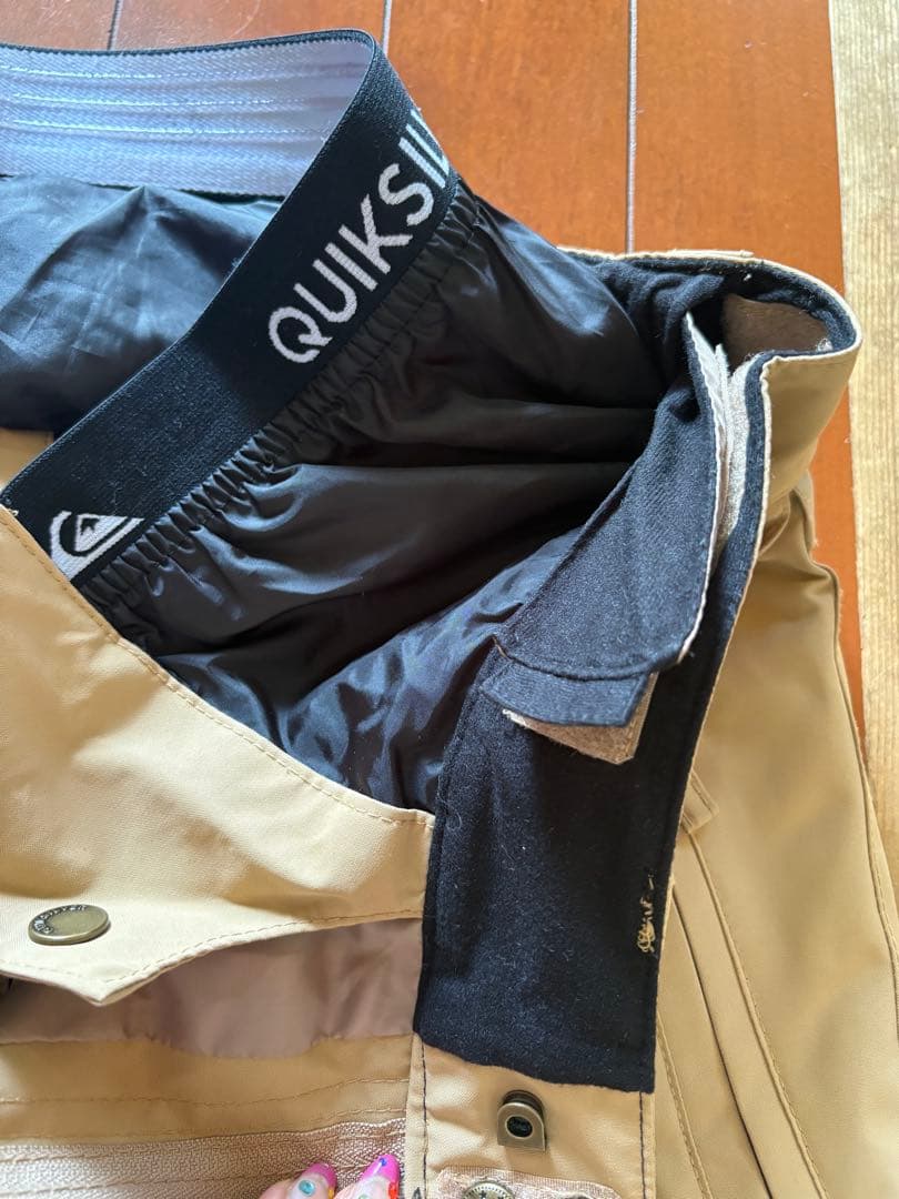 美品QUIKSILVERクイックシルバー　スノーボードウェア上下セット M