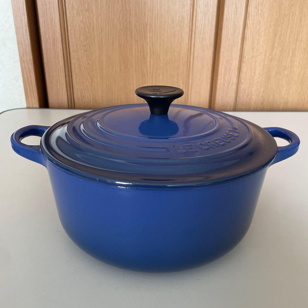 美品 ル クルーゼ ココットロンド 両手鍋 希少色 青 ブルー