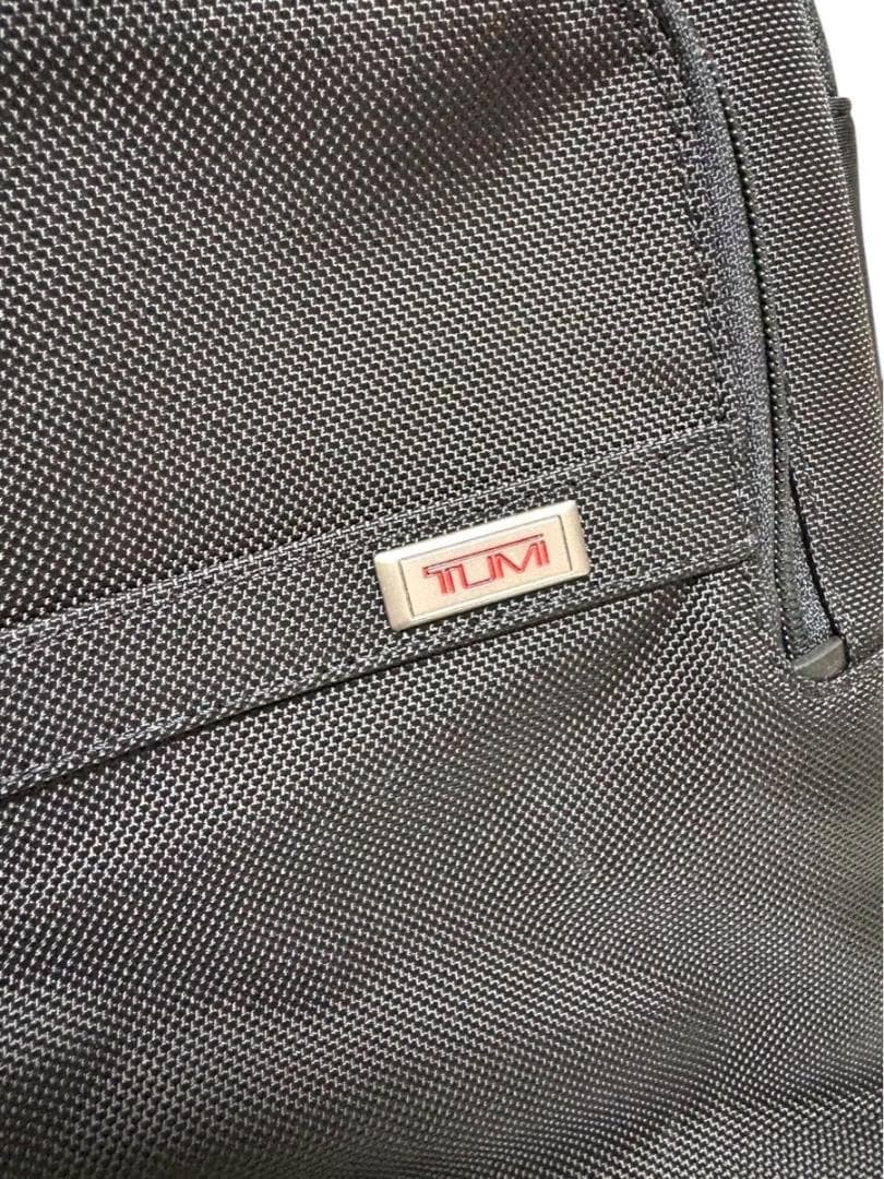 ほぼ未使用 TUMI ALPHA ラージ ラップトップ カバー 黒 PCケース