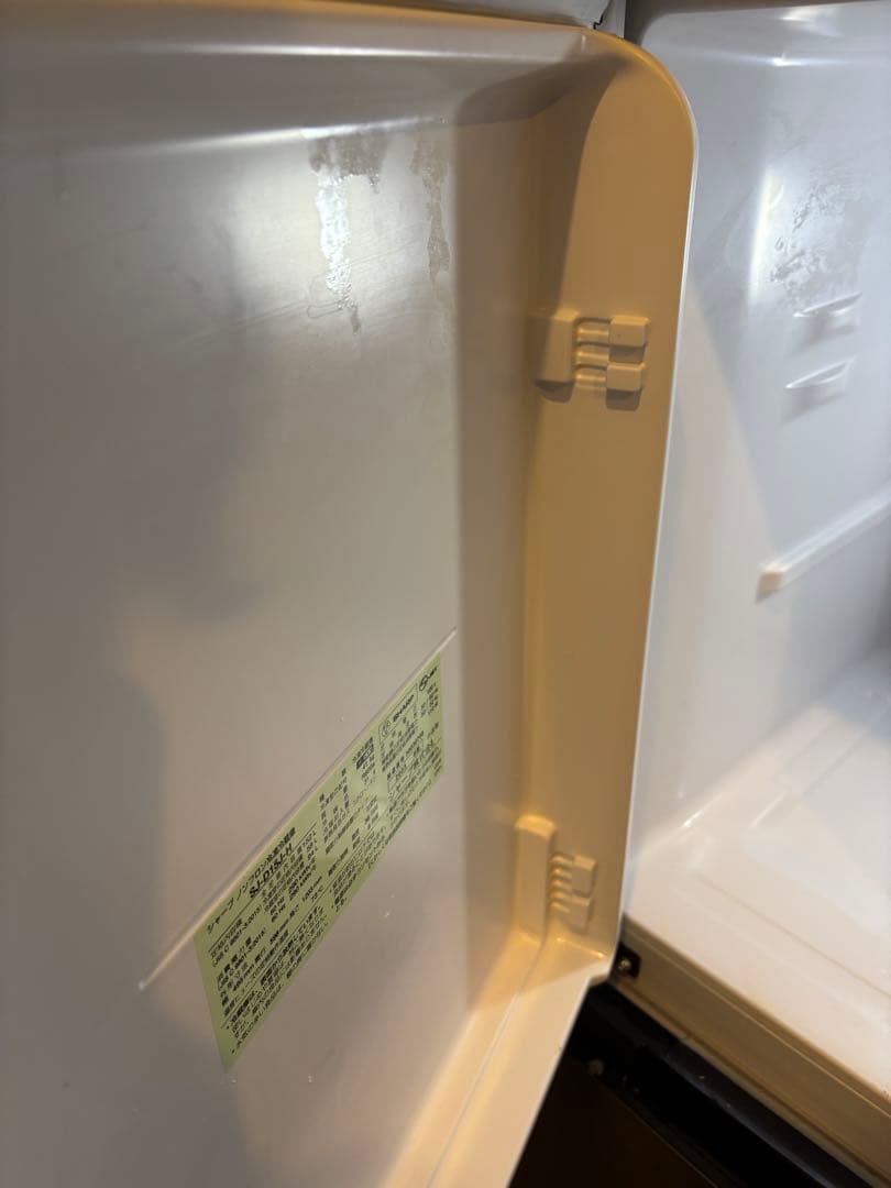 SHARP 冷蔵庫　一人暮らし　両開き　黒