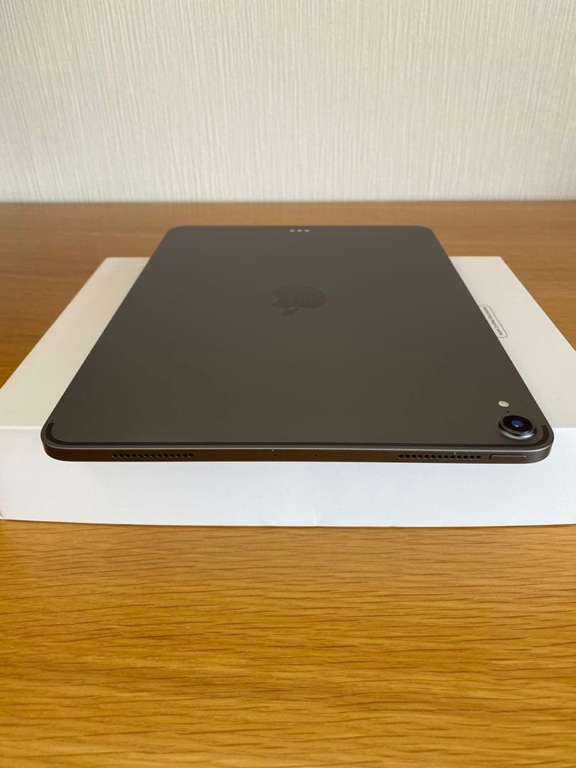 【未使用に近い】iPad Pro 11インチ バッテリー98％　iPad 本体