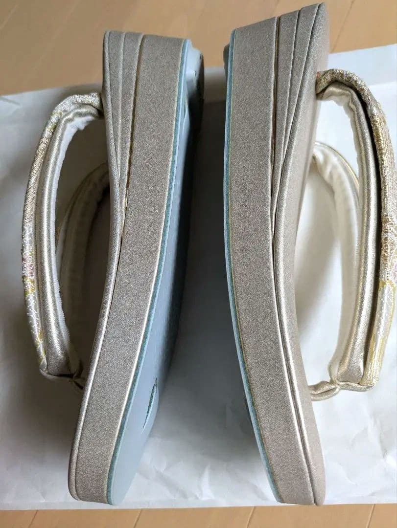 ★★いまさん★★　新品未開封　西陣織　正絹帯地　和装用バッグと草履セット