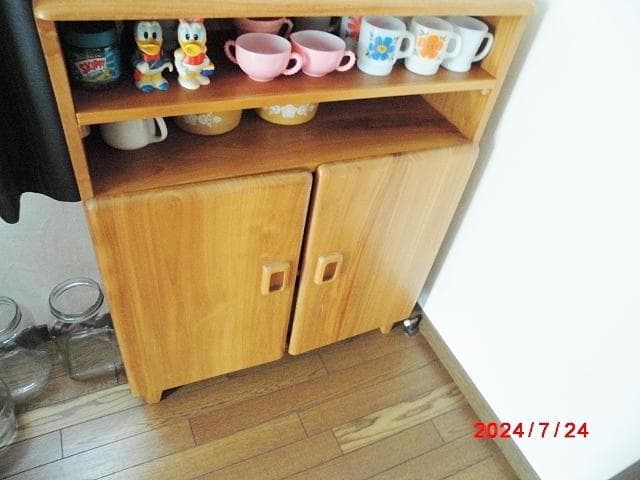 ■　チーク無垢材/ へーウッドデザイン/ チャイナキャビネット　■