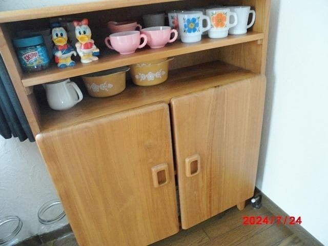 ■　チーク無垢材/ へーウッドデザイン/ チャイナキャビネット　■