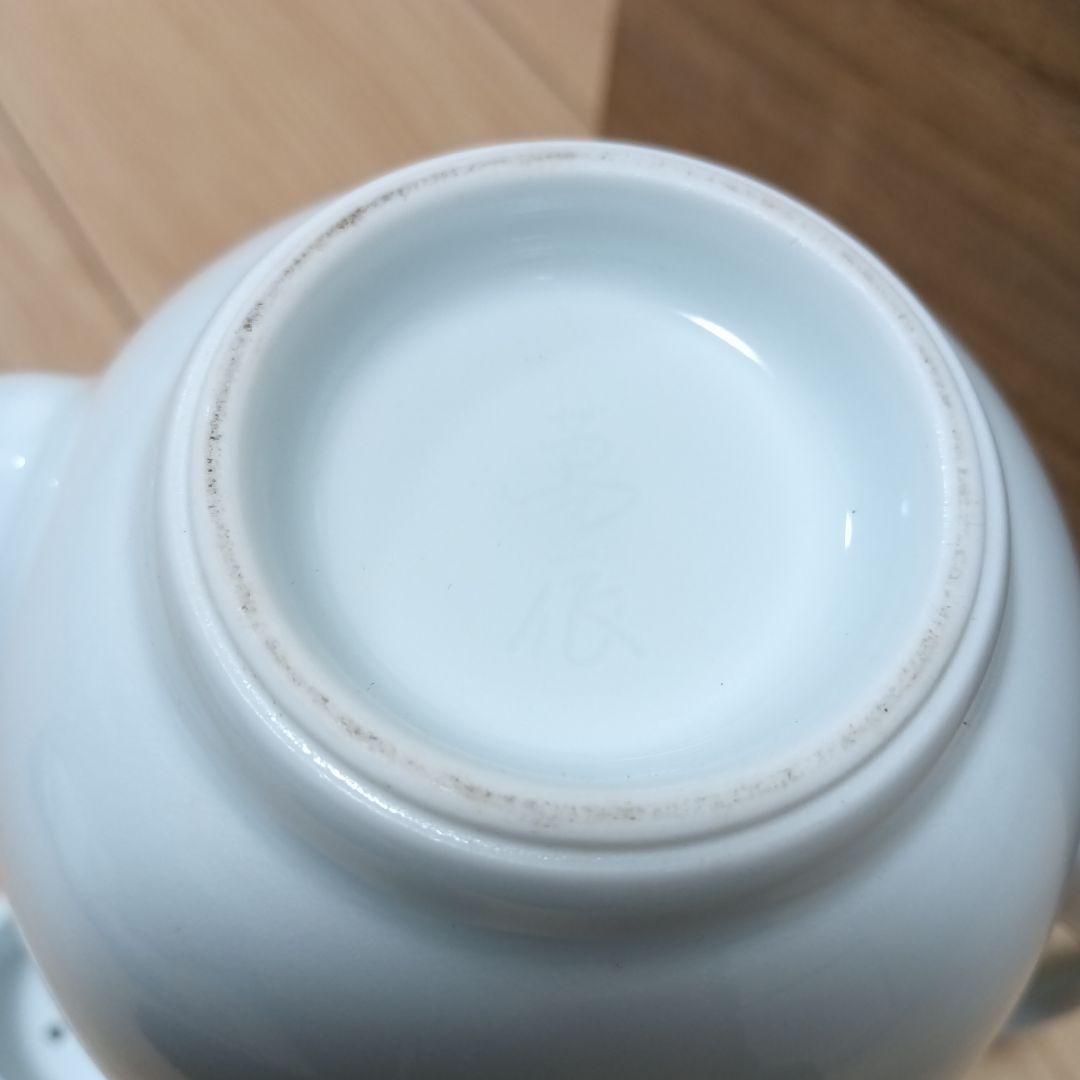 新品未使用　人間国宝井上萬二作　白磁彫文手付　水指