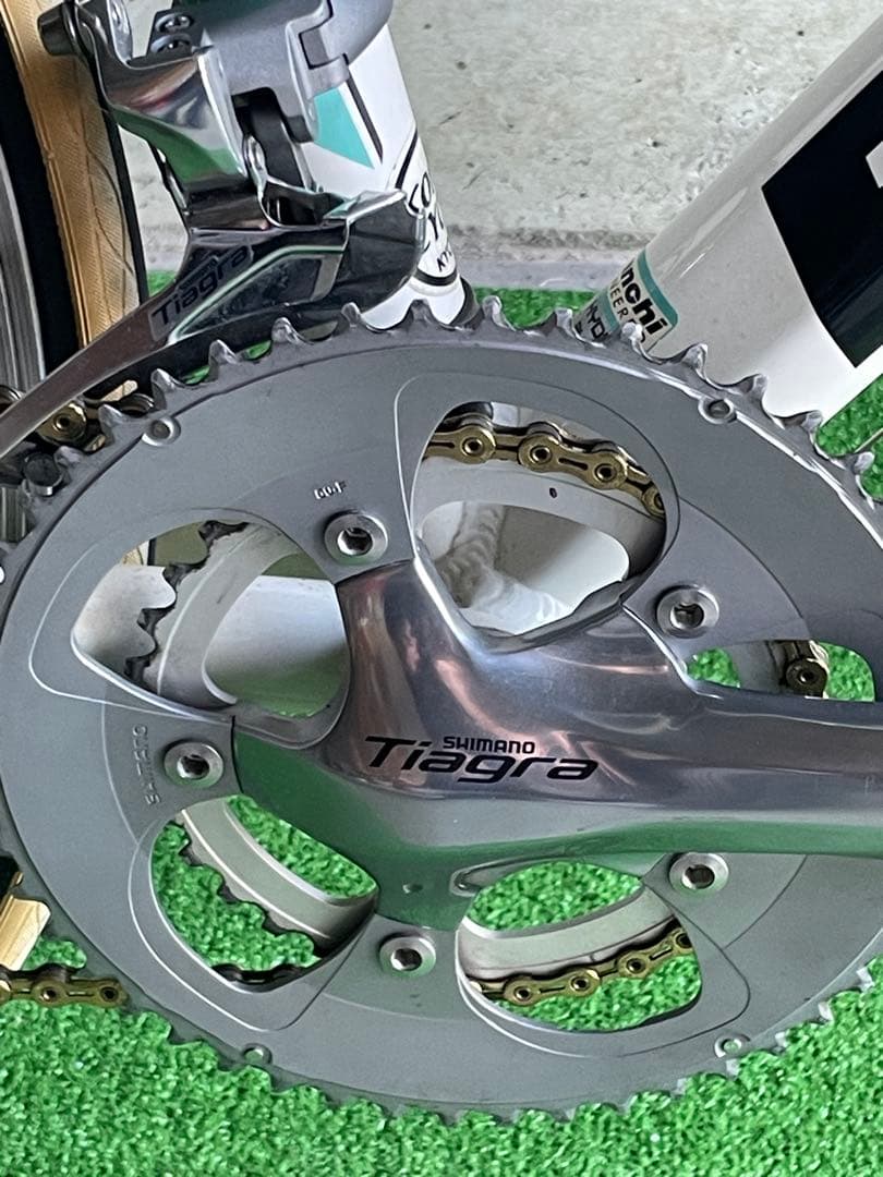 Bianchi \"ビアンキ\"NIRONE 7 ホワイト/ミント　サイズ44cm