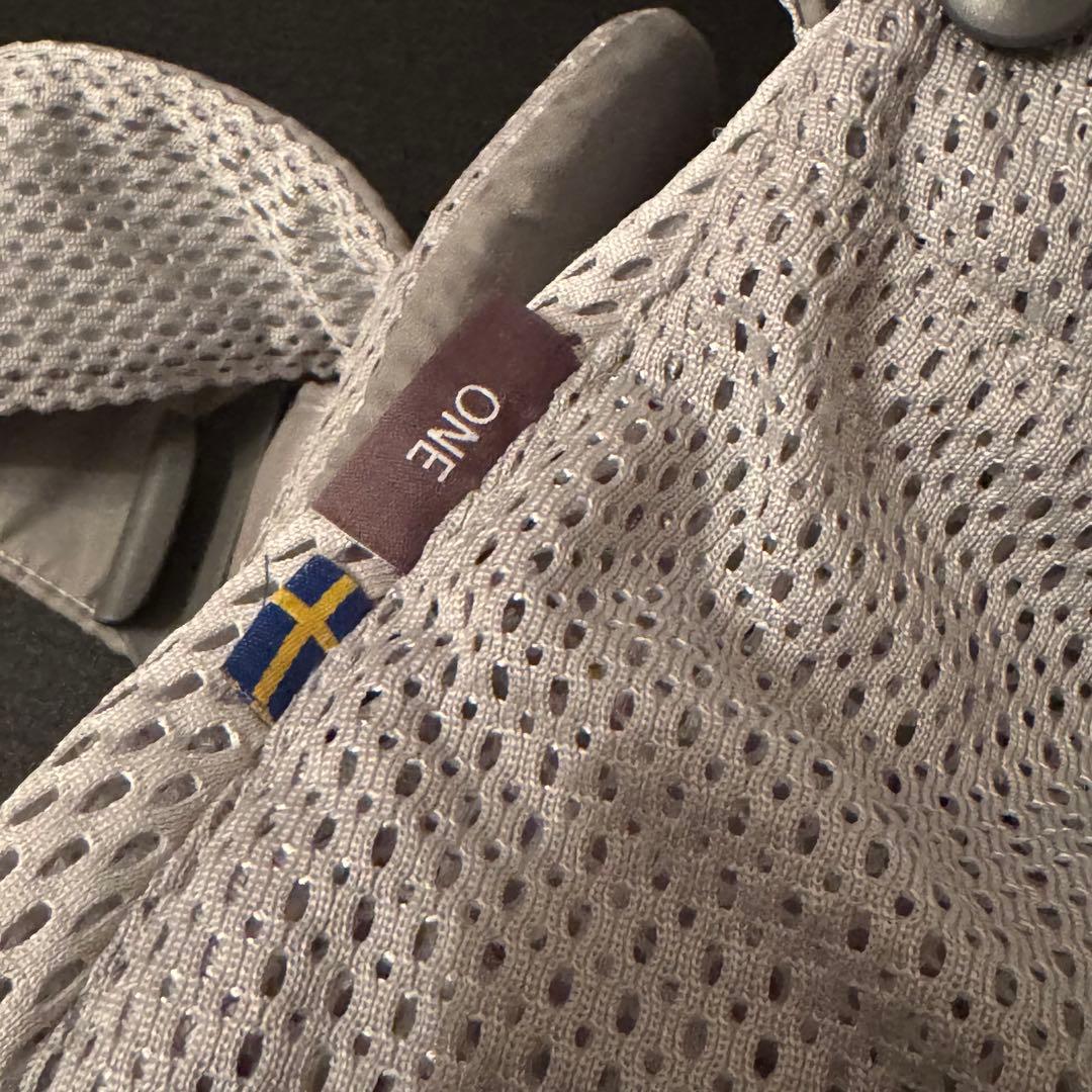 【ベビービョルン】ワンカイエアー 抱っこ紐 ONE KAI Air シルバー