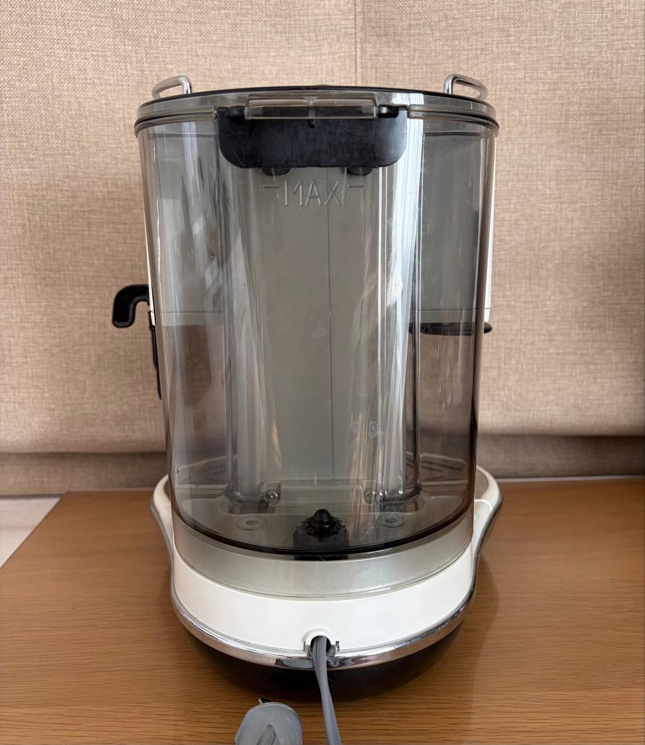 DeLonghi ECO310 エスプレッソマシン ホワイト