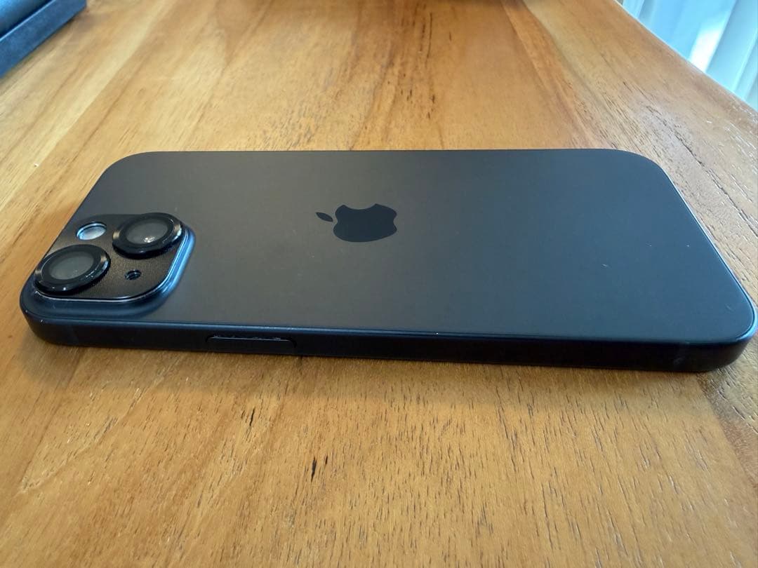 Apple iPhone 15 ブラック 本体 128GB SIMフリー